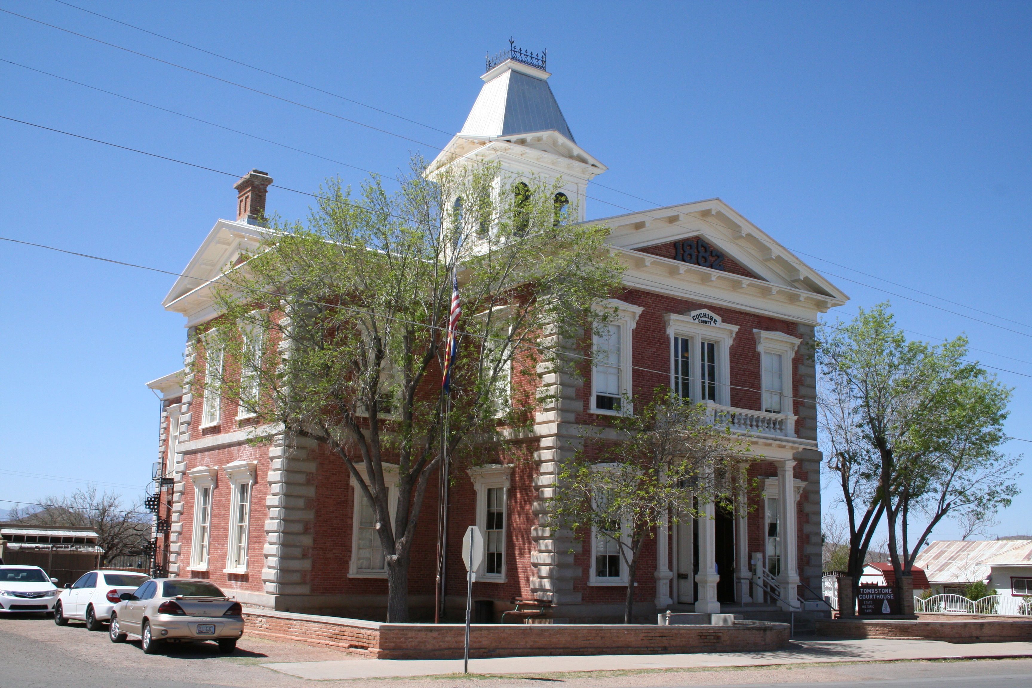 Tombstone Courthouse Wikimedia Commons Tombstone Courthouse Wikimedia Commons
